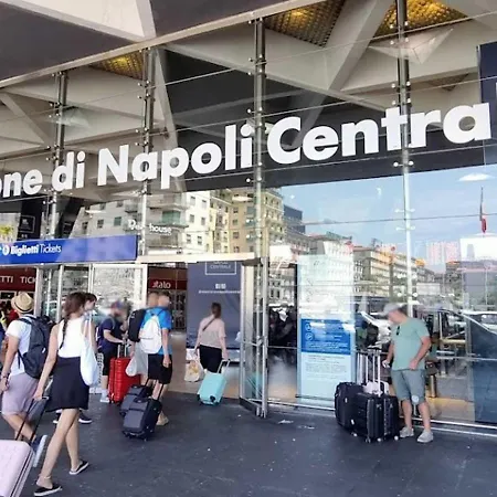 Corso Novara - 8 Posti Letto E Self Check-In Vicino La Stazione Centrale Di Napoli Naples