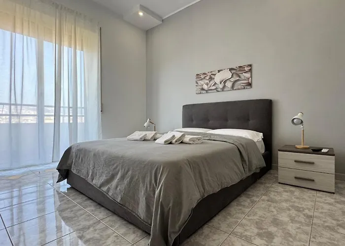 Corso Novara - 8 Posti Letto E Self Check-in Vicino La Stazione Di Апартаменты