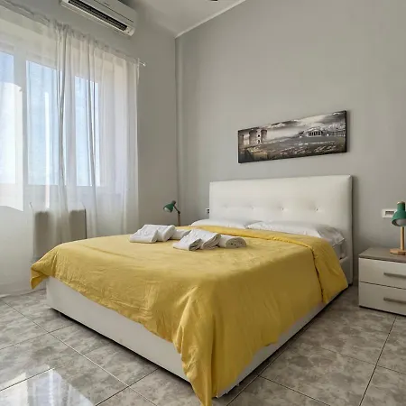 Corso Novara - 8 Posti Letto E Self Check-in Vicino La Stazione Di Napoli